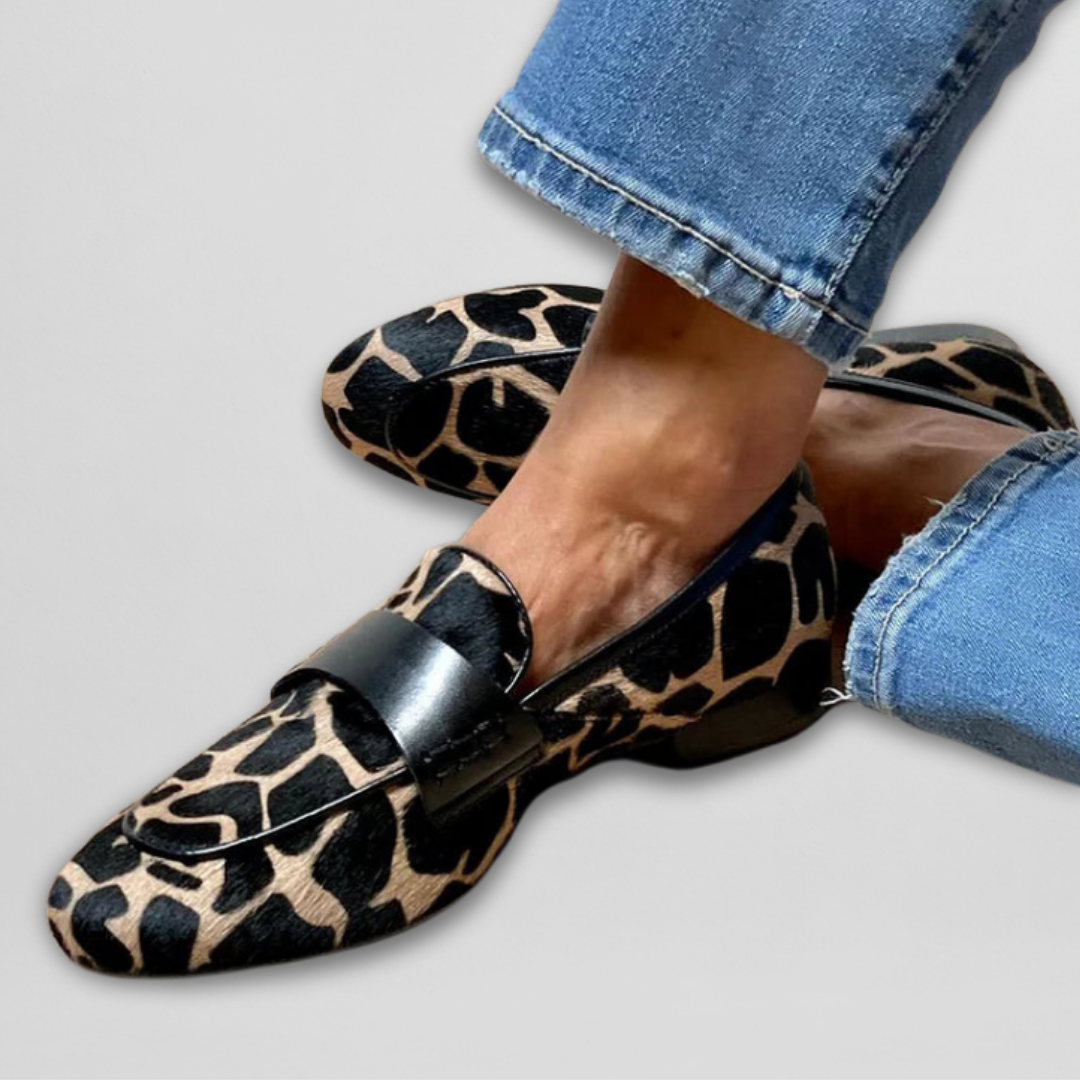 Elvora London™ – Zayana Leopard Print Loafers