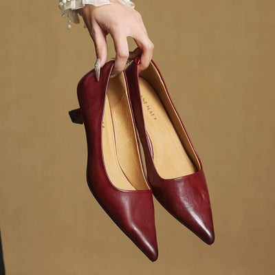 Elvora London™ – Celeste Pointed-Toe Leather Pumps