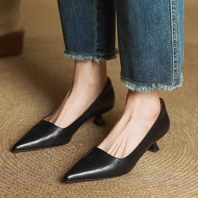Elvora London™ – Celeste Pointed-Toe Leather Pumps