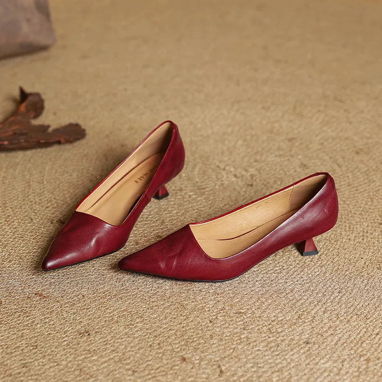 Elvora London™ – Celeste Pointed-Toe Leather Pumps