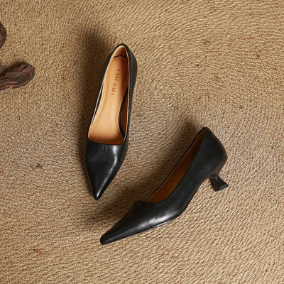 Elvora London™ – Celeste Pointed-Toe Leather Pumps