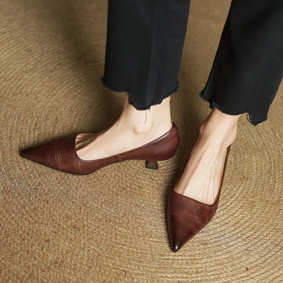 Elvora London™ – Celeste Pointed-Toe Leather Pumps