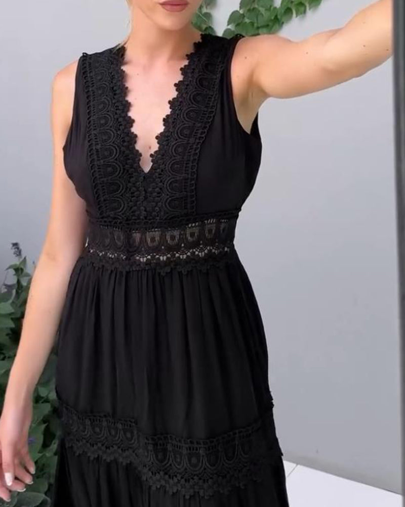 Elvora London™ – Liora Crochet Lace Midi Dress