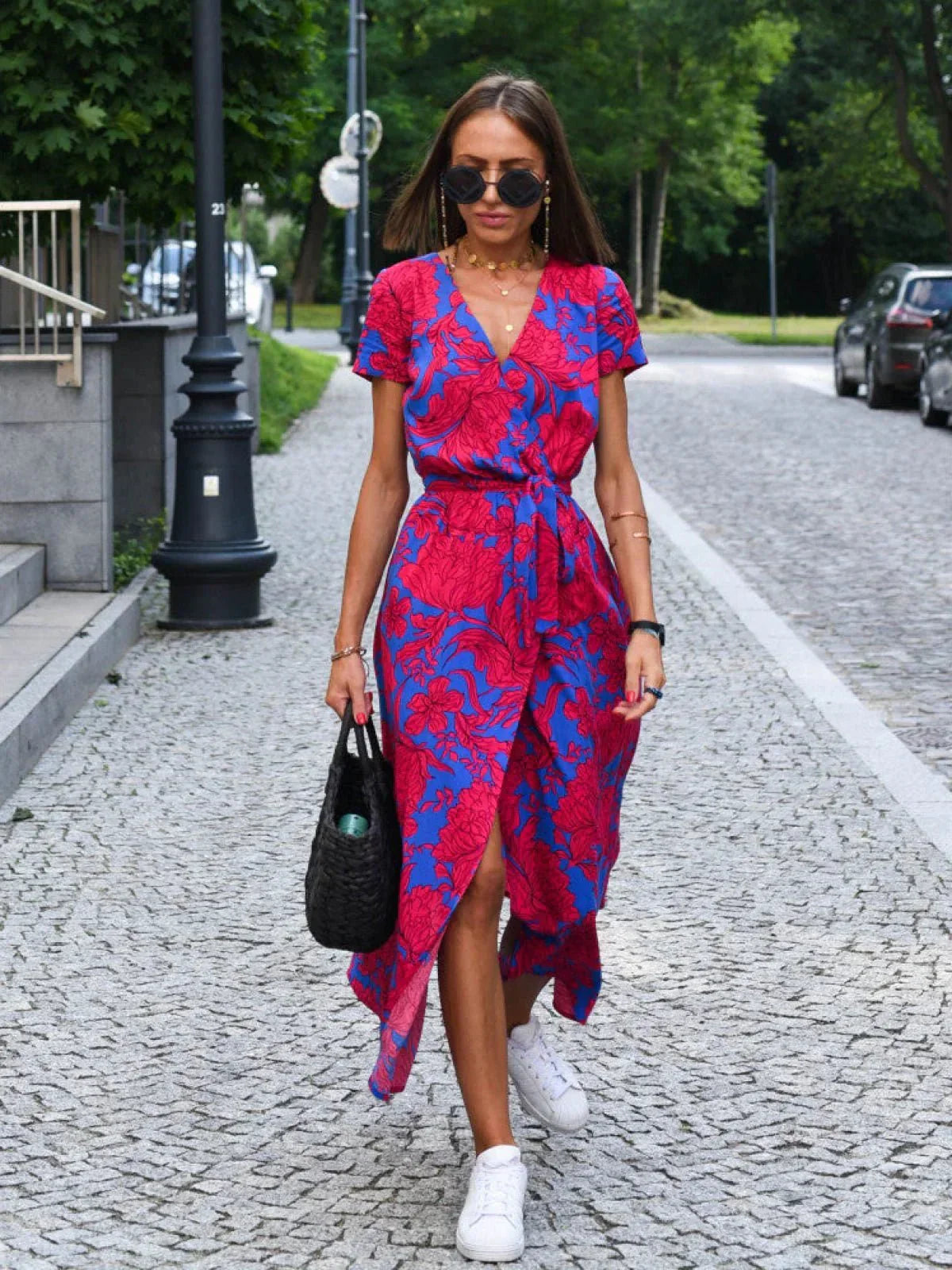 Elvora London™ – Celeste Elegant Midi Dress