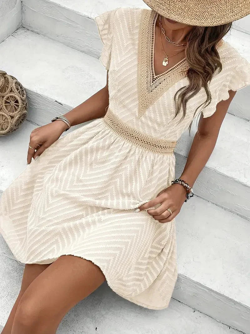Elvora London™ – Sophia Sleeveless V-Neck Crochet Dress